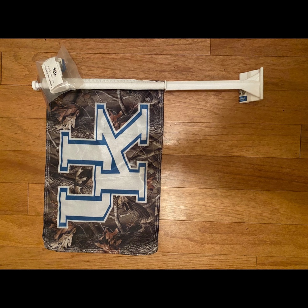 UK University of Kentucky WILDCATS Camo Flag
